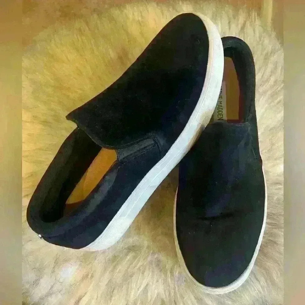 Steve Madden Gills Black Suede Slip-Ons. Size 8. Very gently worn. - Picture 2 of 5